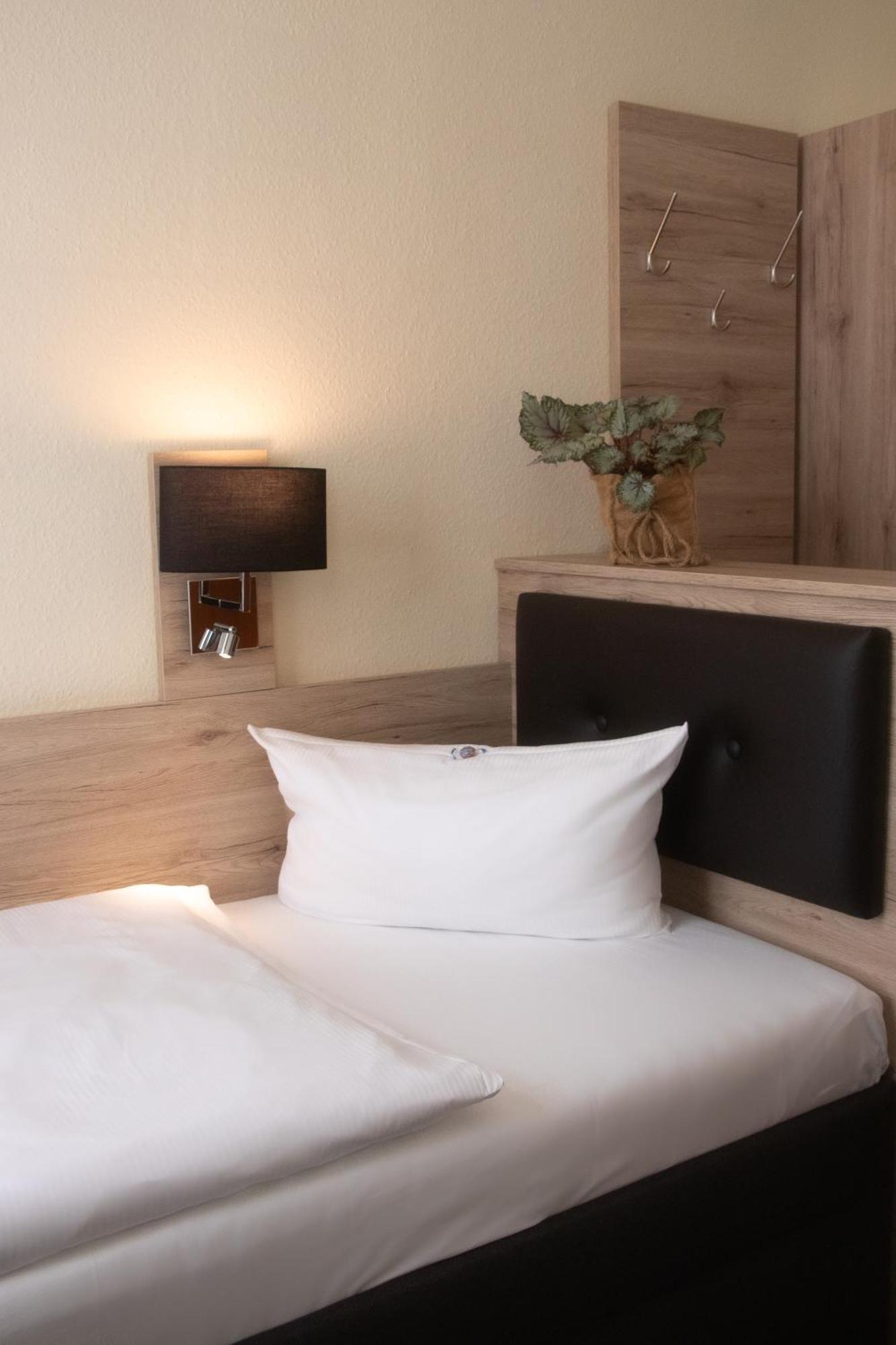 Hotel Bleske Im Spreewald Бург Екстер'єр фото